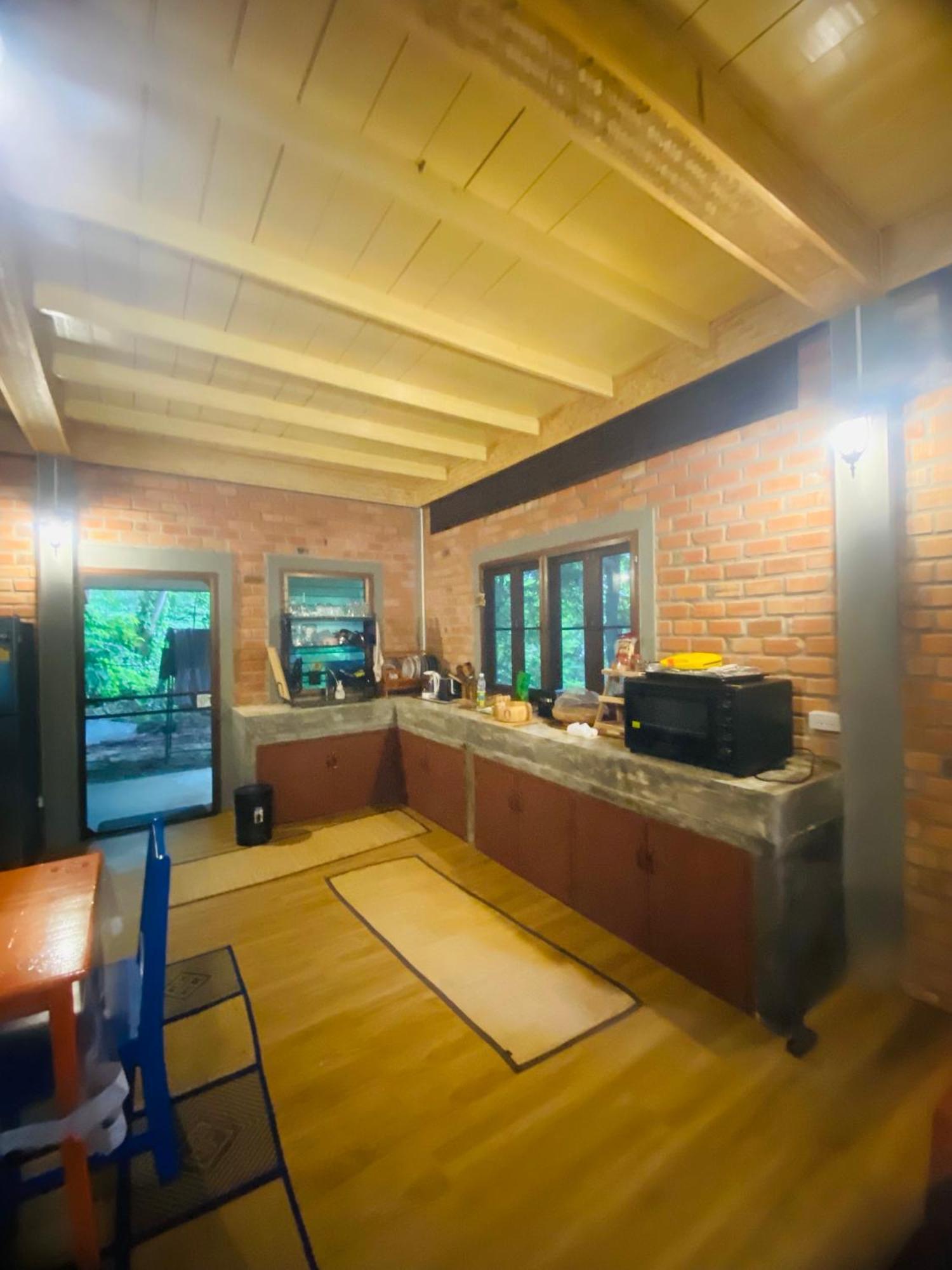 Jungle House At Yanui Beach In Rawai Phuket Luaran gambar